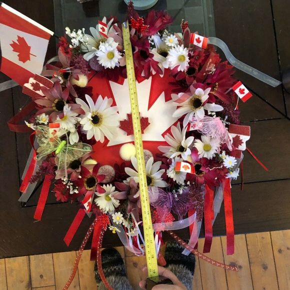 Canada day wreath - Picture 3 of 6